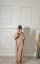 Charger l&#39;image dans la galerie, Abaya voile intégré enfant beige
